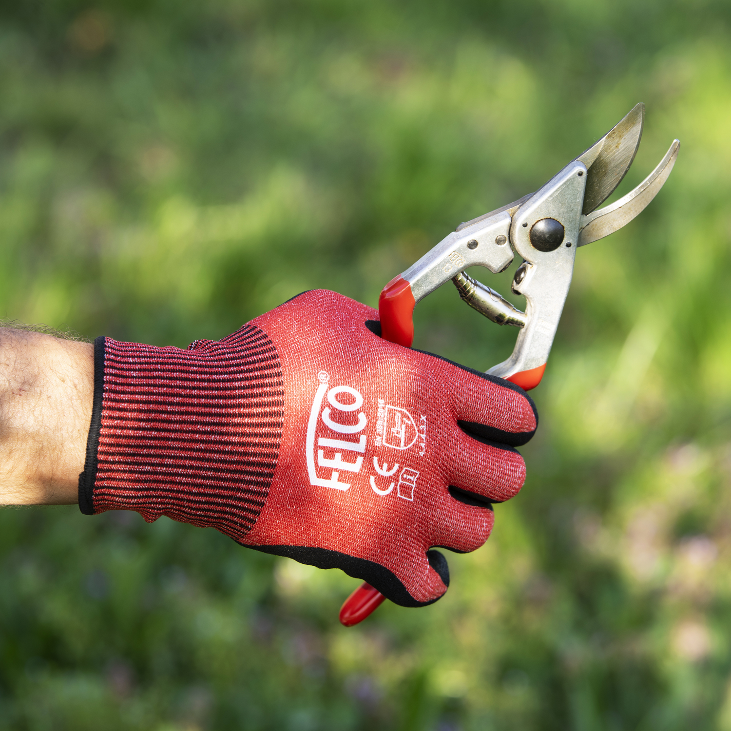 FELCO 13 – original photograph in use